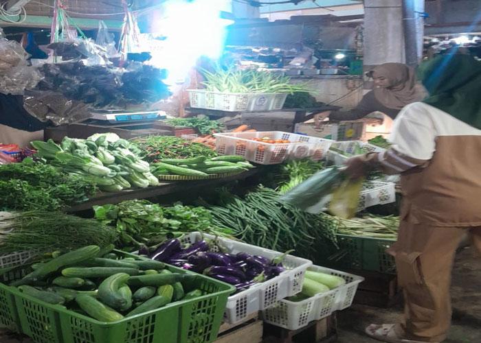 Aktivitas-di-Pasar-Inpres-Tarempa-Kabupaten-Kepulauan-Anambas-Kepri-kls.jpg
