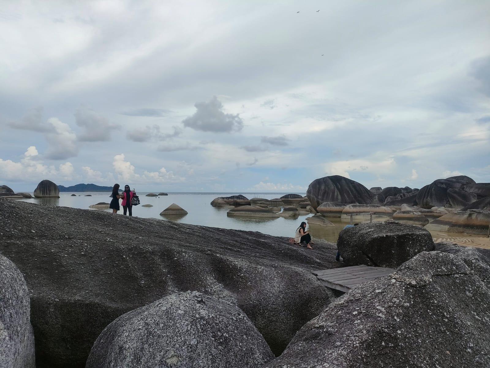 Alif-Stone-Park-destinasi-wisata-di-Natuna-Provinsi-Kepri-sdmlvnd.jpg