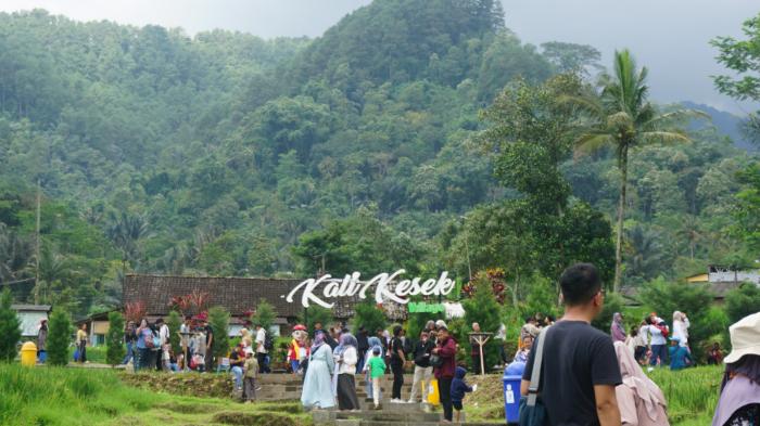 Warga Desa Kecipratan Berkah dari Arenan Kalikesek, BUMDes Sriwulan Tak Henti Tabur Manfaat