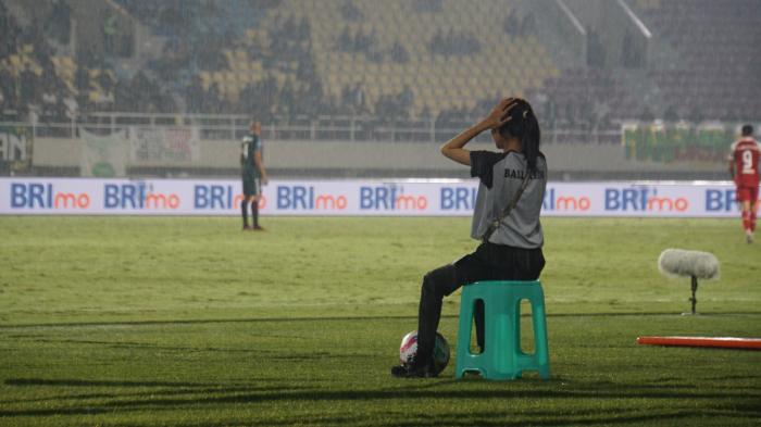 BRI Super League Semakin Humanis, Peran Perempuan di Stadion Bukan Cuma Pemanis