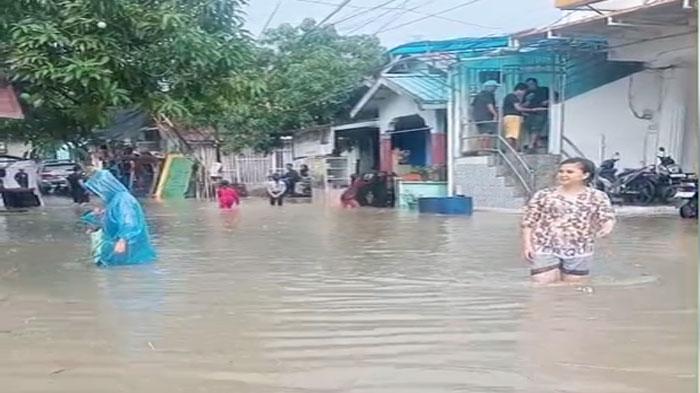 Banjir-di-Bengkong-Swadebi-Batam-Provinsi-Kepri-45.jpg