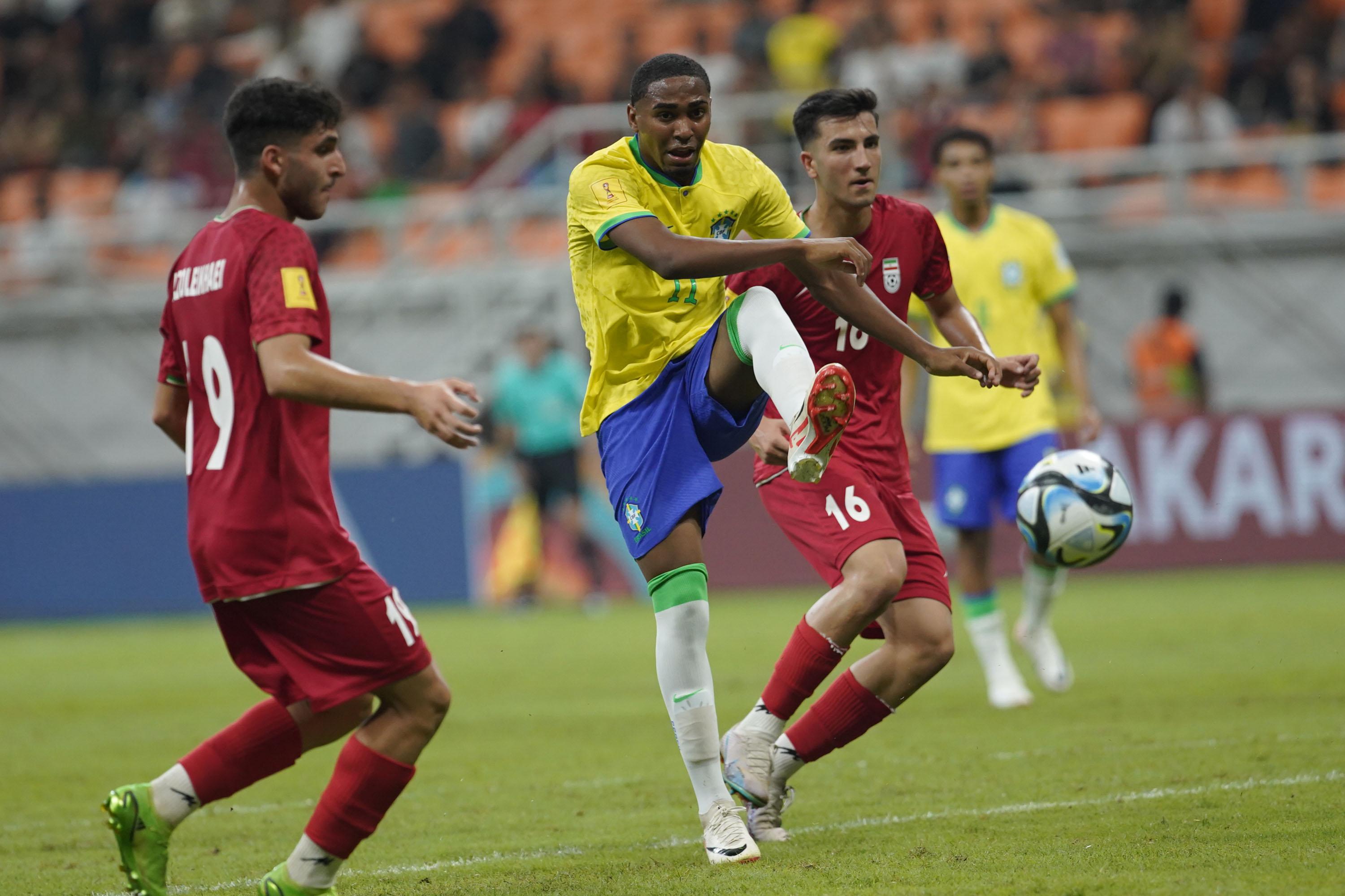 Brasil-vs-Iran-di-fase-Grup-C-Piala-Dunia-U17-2023.jpg