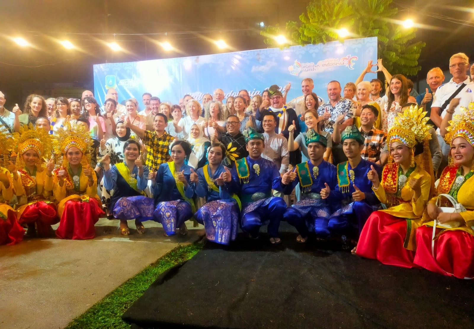 Bupati Aneng Jamu Wisman Sail Indonesia Yacht Raily 2025 Anambas lewat Pertunjukan Budaya