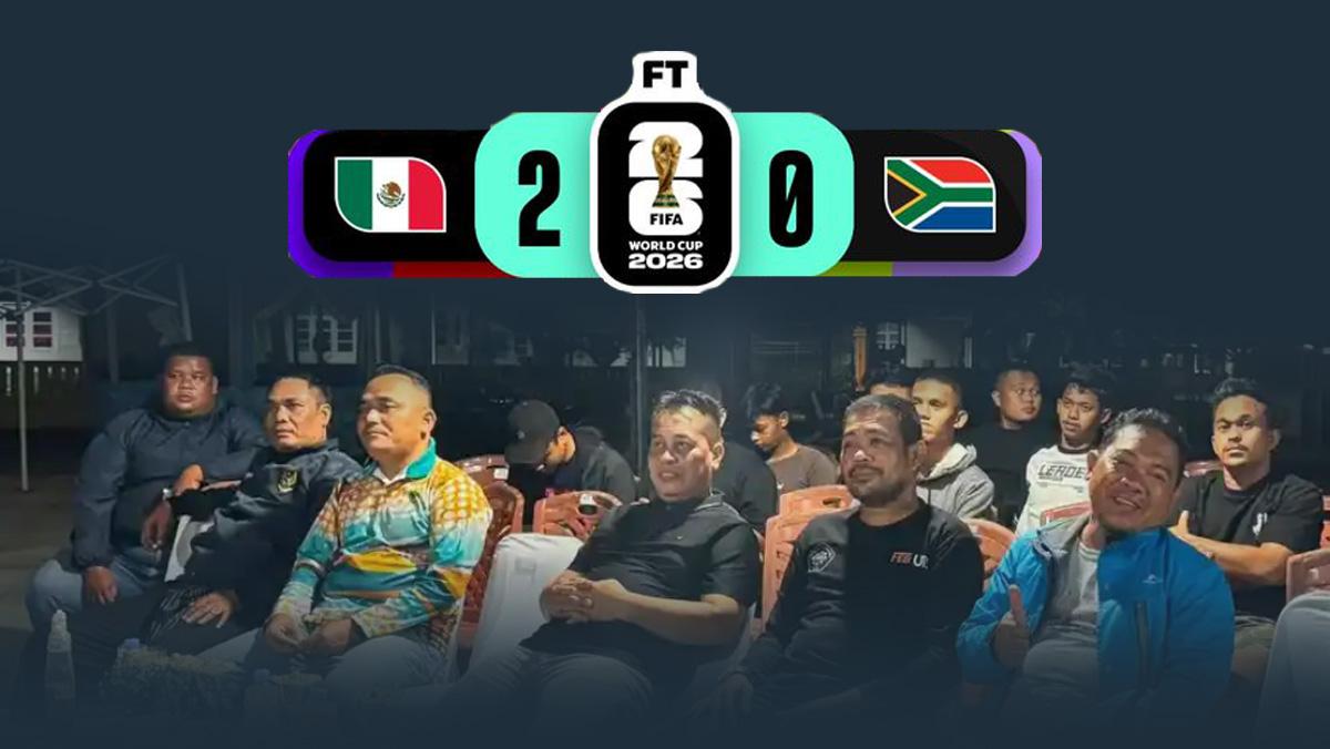 Bupati-Lingga-Nonton-pertandingan-Meksiko-vs-Afrika-Selatan.jpg