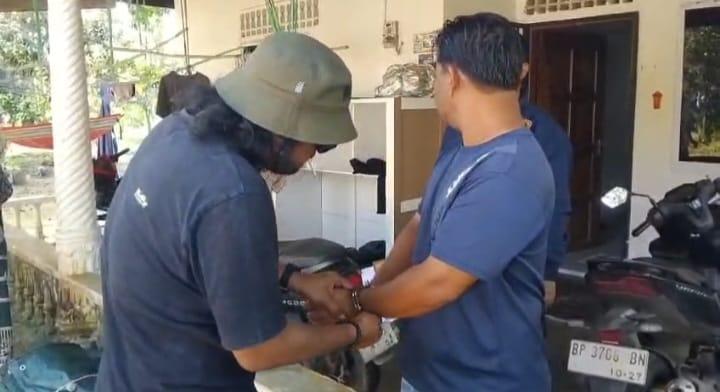 Pengusaha Material di Bintan Timur Kena Tipu Rekannya, Pura-pura Beri Cek Kosong ke Korban - Tribunbatam.id