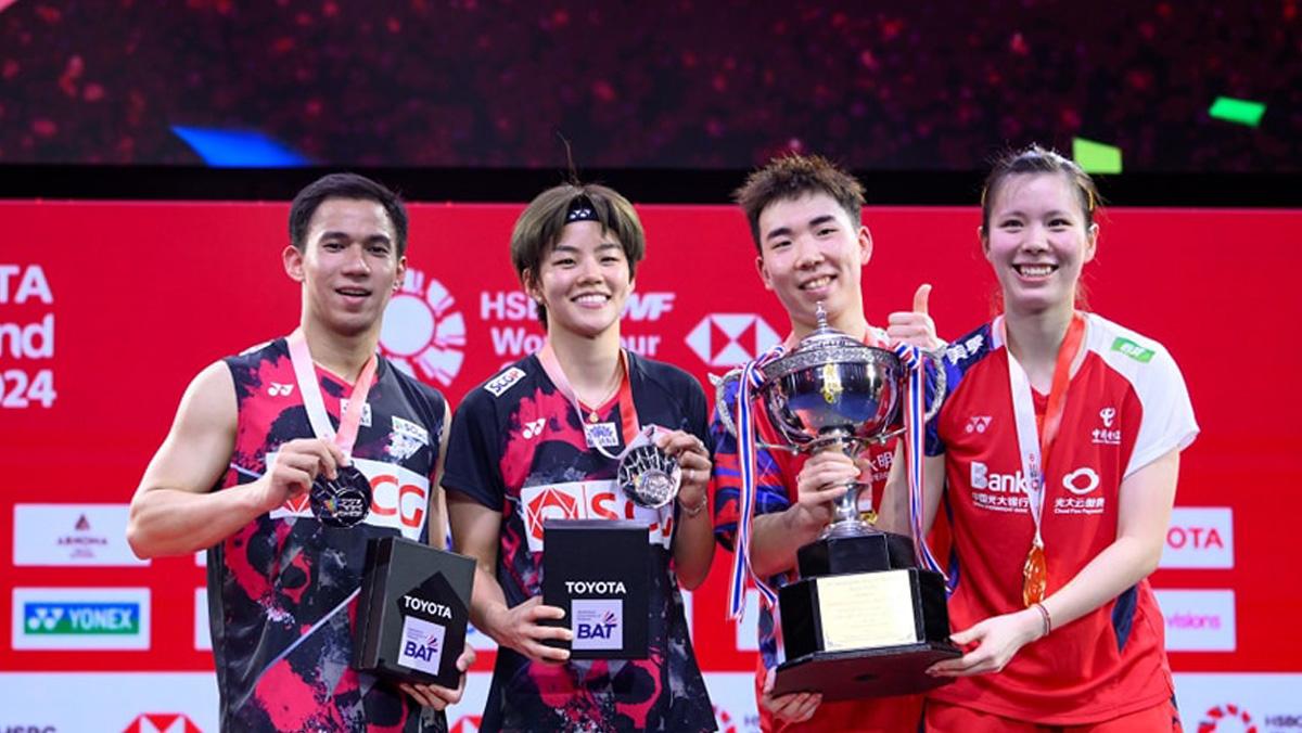 Guo-Xin-WaChen-Fang-Hui-5China-juara-ganda-campuran-Thailand-Open-2024.jpg
