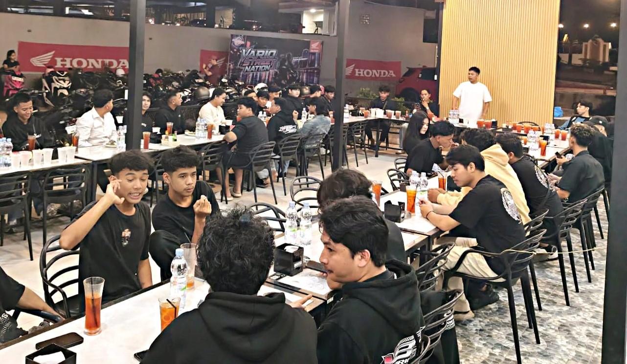 Vario Street Nation Satukan 55 Bikers Honda Vario Lewat Riding Malam di Batam - Tribunbatam.id