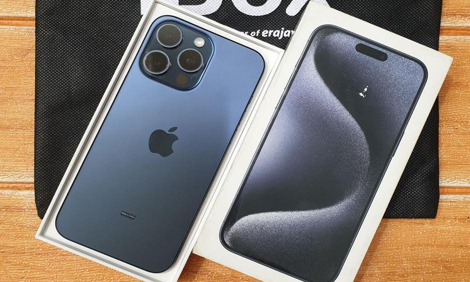 Ilustrasi-iPhone-15-Pro-Max-second-dengan-warna-Titanium-Blue.jpg