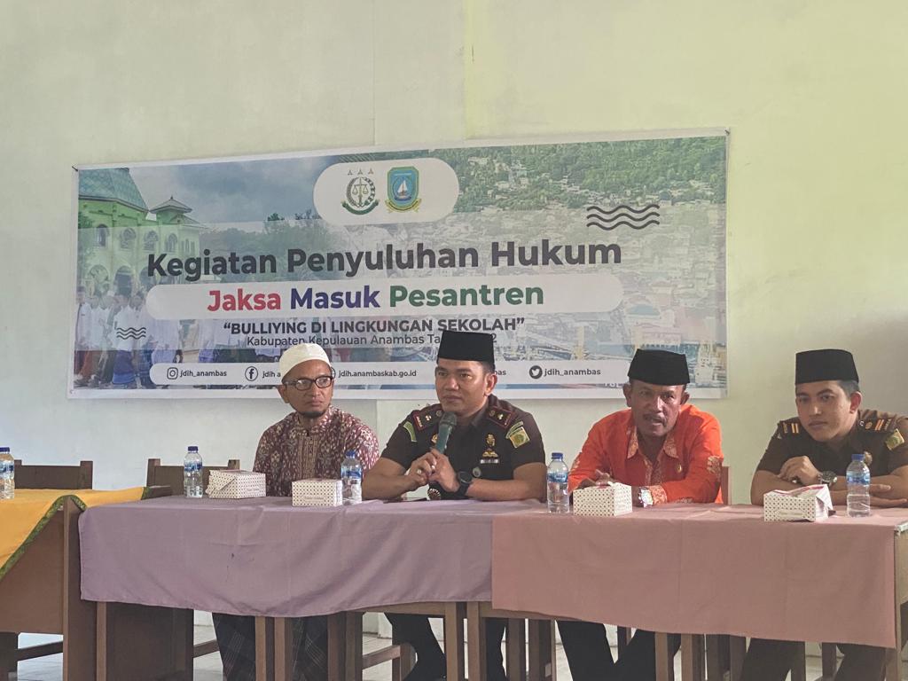 Kolaborasi Bagian Hukum Setdakab Anambas Cabjari Natuna di Tarempa Gelar Jaksa Masuk Sekolah