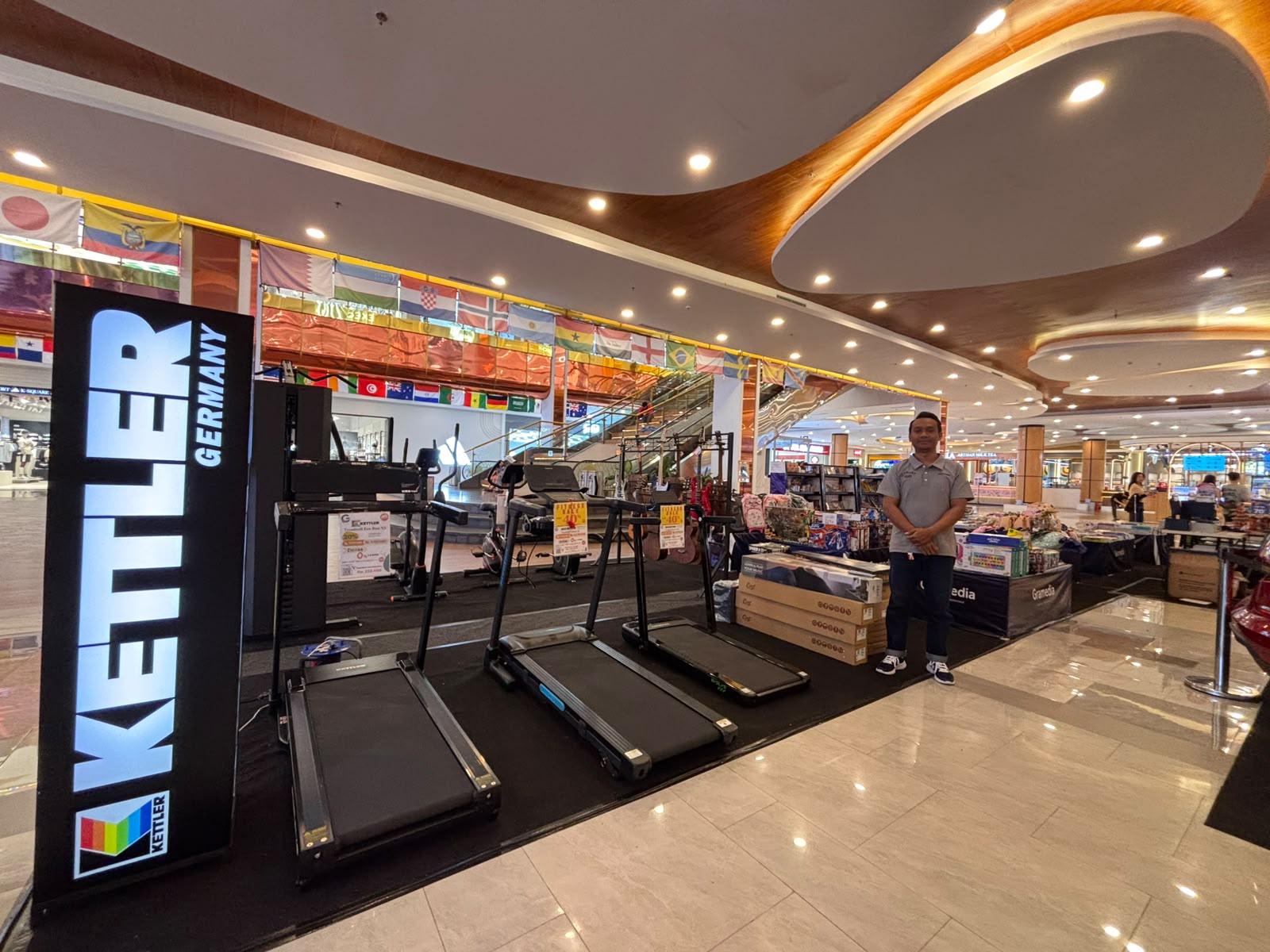 Gramedia BCS Mall Batam Gelar BiG Sale di K Square, Alat Fitness Diskon 40 Persen, Buku 70 Persen - Tribunbatam.id