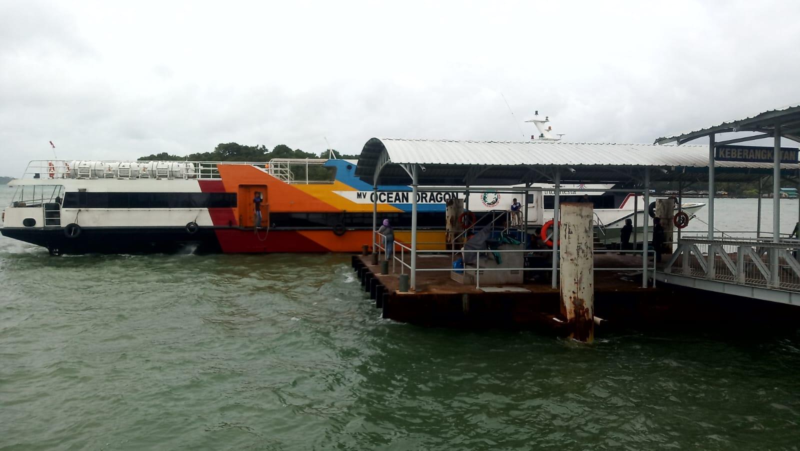Kapal-sedang-bersandar-di-Pelabuhan-Sri-Bintan-Pura-Tanjungpinang-belum-lama-ini.jpg