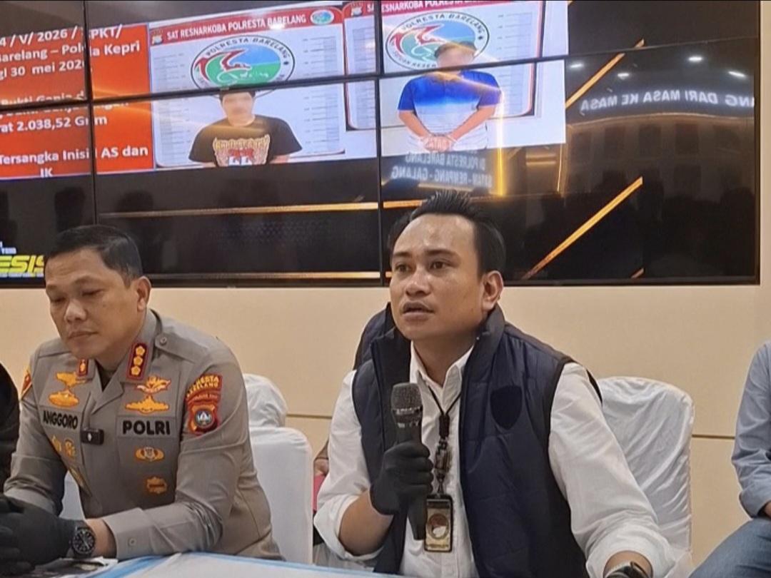 Kasat-Narkoba-tangkap-penerima-ganja.jpg