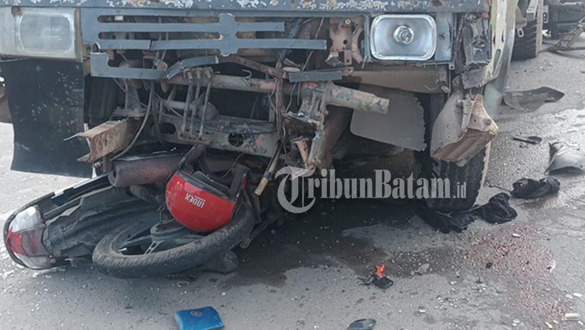 Kecelakaan-terjadi-si-ruas-Jalan-Sudirman-Kota-Batam-Rabu-27-Agustus-2025.jpg