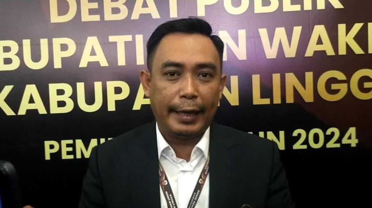 Ketua-KPU-Lingga-Ardhi-Auliya-debat-Pilkada-2024.jpg