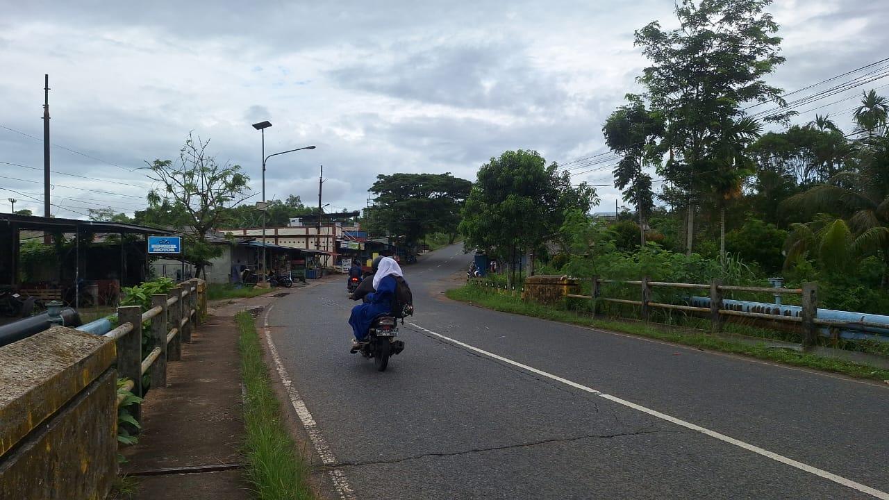 Kondisi-jalan-Nusantara-KM-12-Kota-Tanjungpinang-Kepri-dvksn.jpg