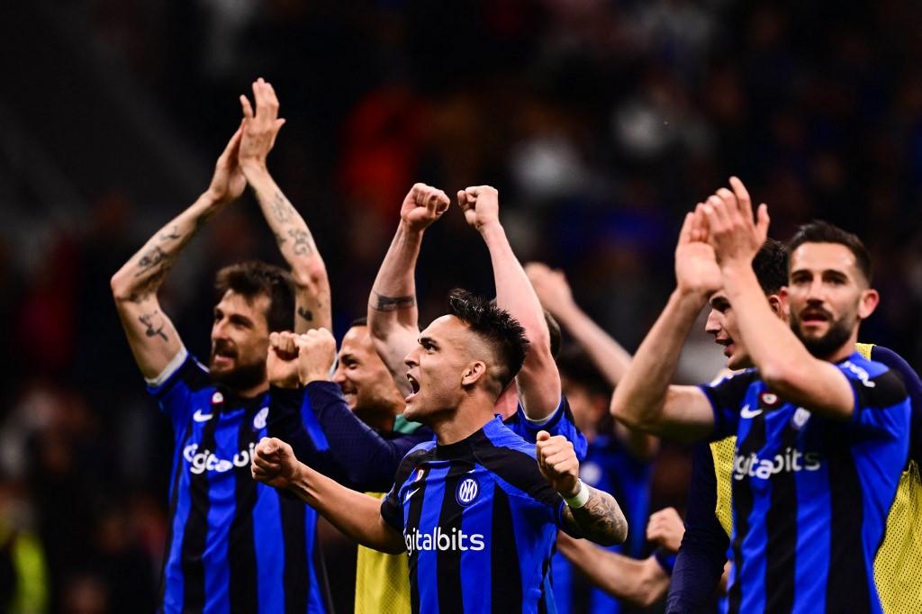 Lautaro-Martinez-selebrasi-dengan-rekannya-usai-laga-Inter-Milan-vs-Juventus.jpg