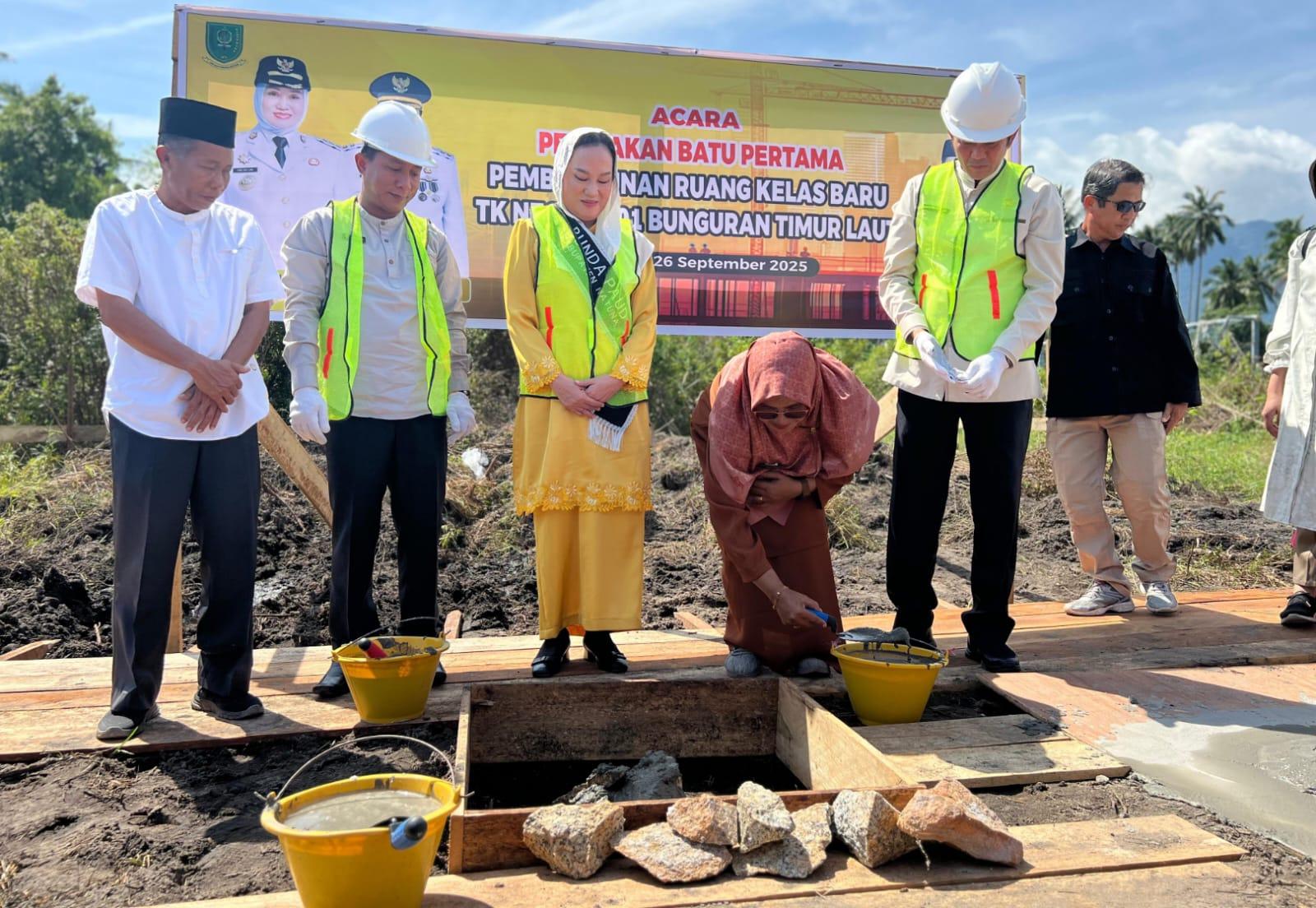 Bupati Natuna Resmikan Pembangunan Ruang Kelas Baru TK Negeri 001 Bunguran Timur Laut