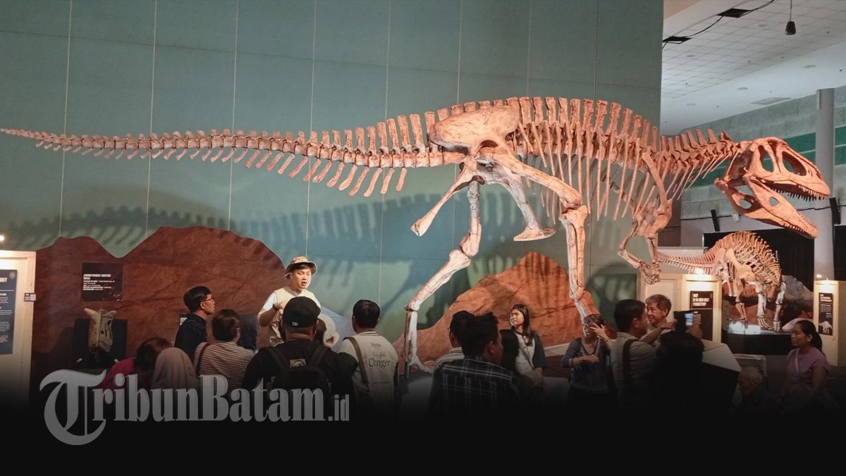 Pameran-Dinosaurs-Extinctions-Us-digelar-di-Science-Centre-Singapore-sejak-11-Oktober-2025.jpg