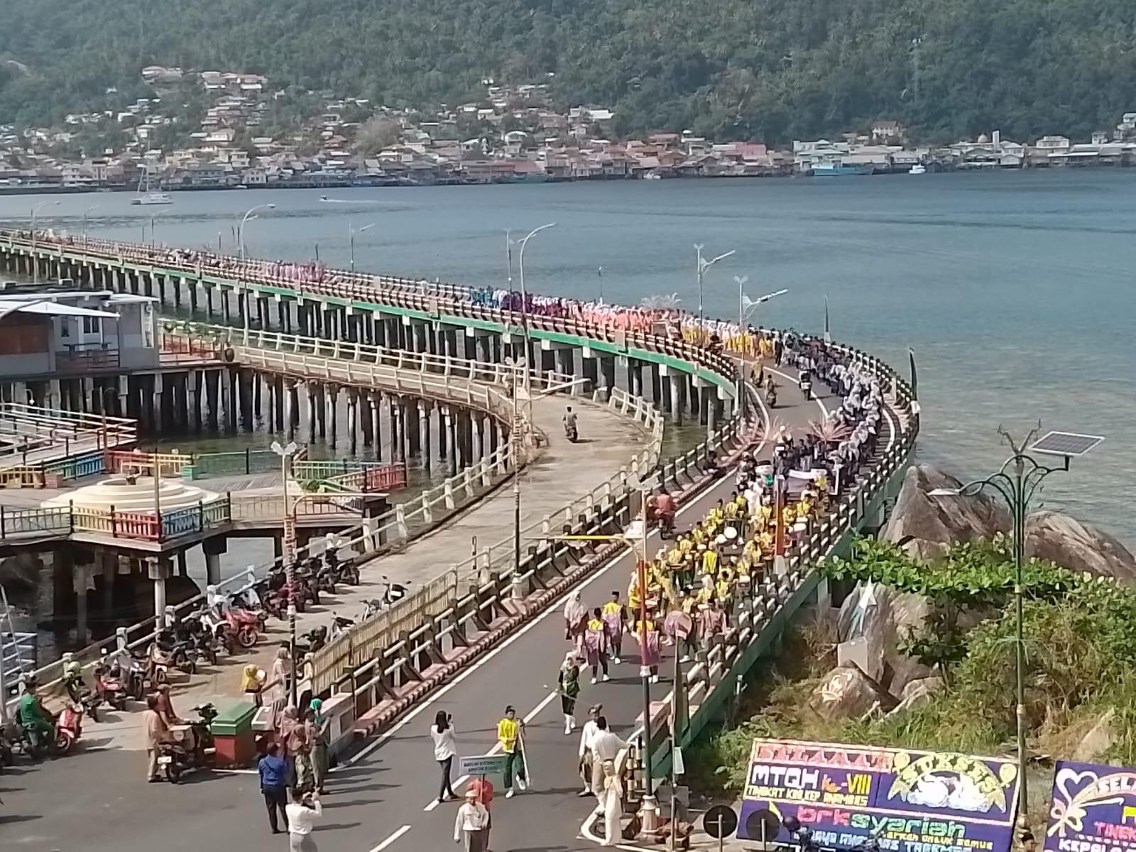 Kafilah MTQH Anambas 2024 Ikuti Pawai Taaruf Diikuti 1.592 Peserta