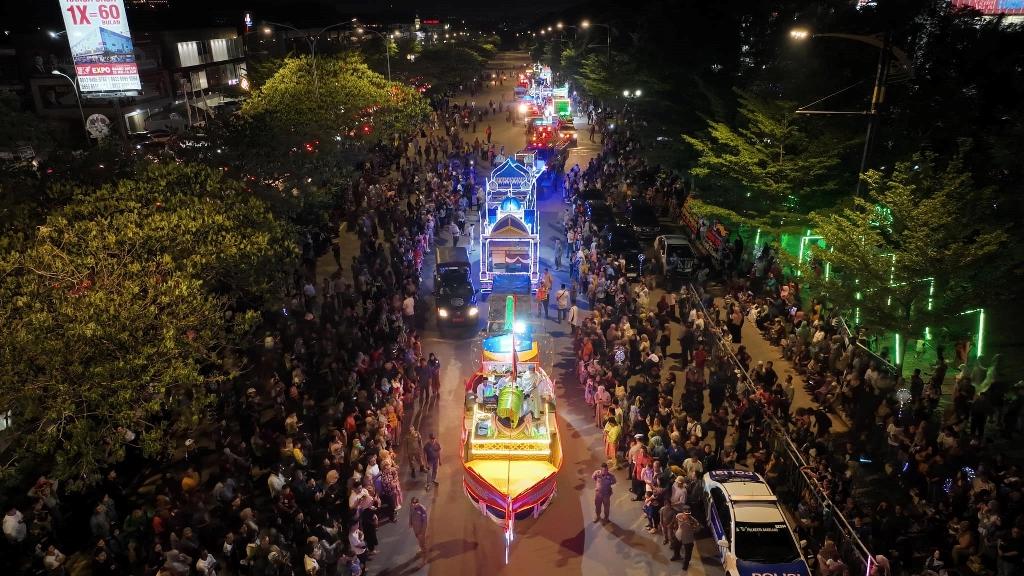 Pawai Takbir di Engku Hamidah Batam Meriahkan Idul Adha 1445 Hijriah