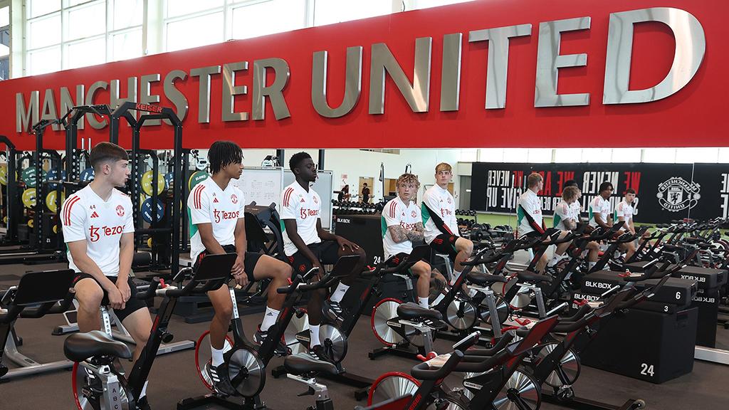 Pemain-Muda-Manchester-United-di-ruang-gym-klub-jelang-pramusim.jpg