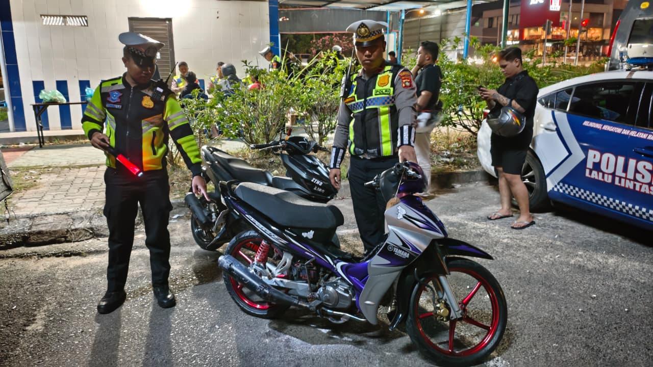 Satlantas Polresta Barelang Sasar Knalpot Brong di Batam, 35 Motor Kena Razia Malam