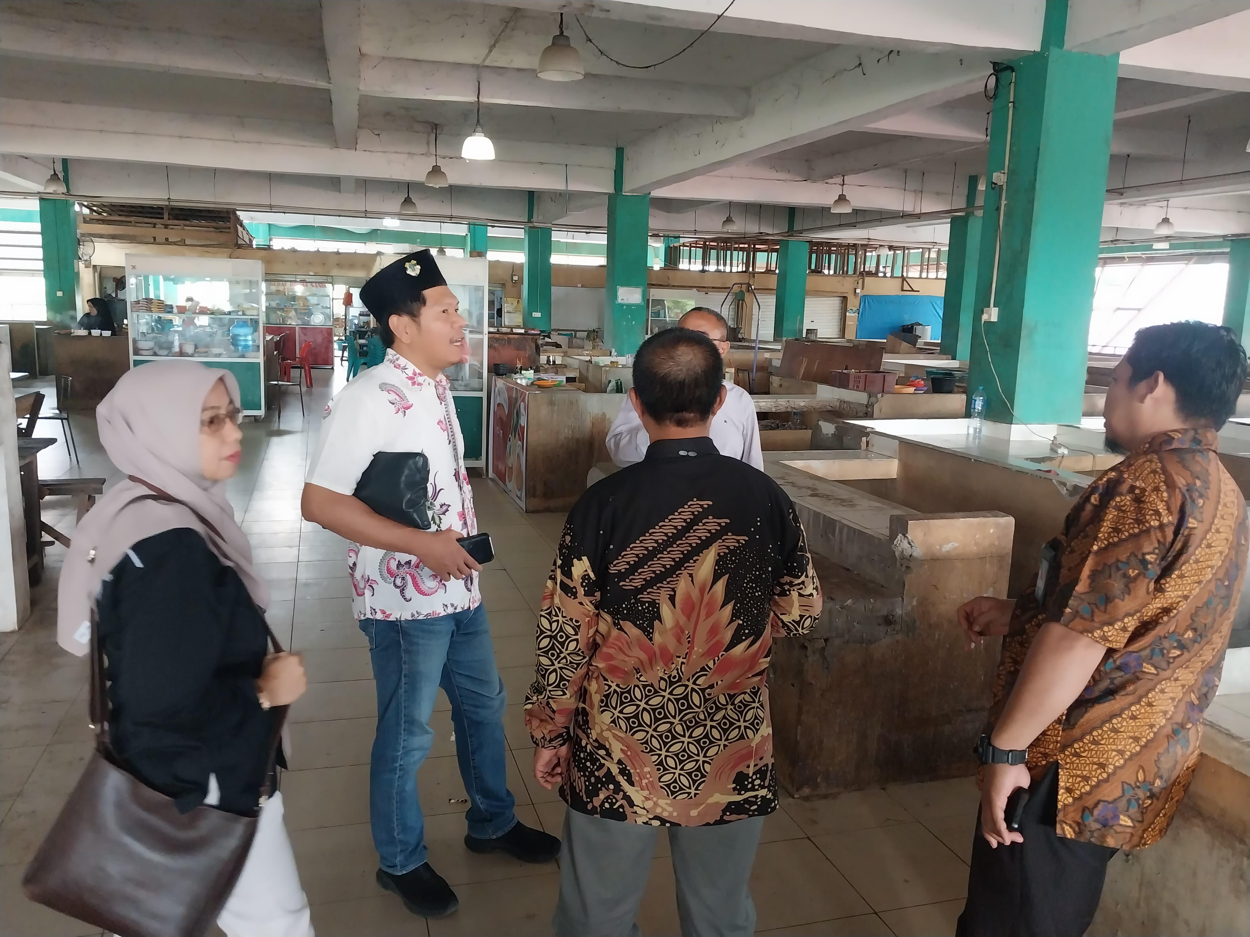Peninjauan-lantai-dua-pasar-Puan-Maimun-yang-bakal-di-sulap-menjadi-pusat-wisata-kuliner.jpg
