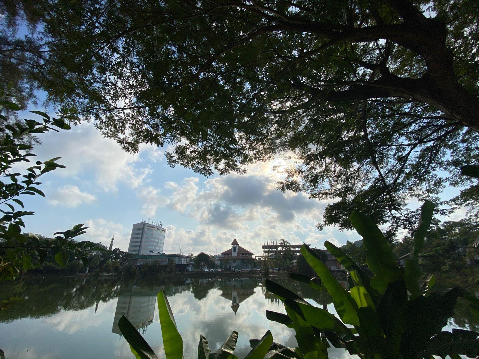 Prakiraan Cuaca BMKG Hang Nadim Batam Hari Ini Jumat 31 Oktober 2025