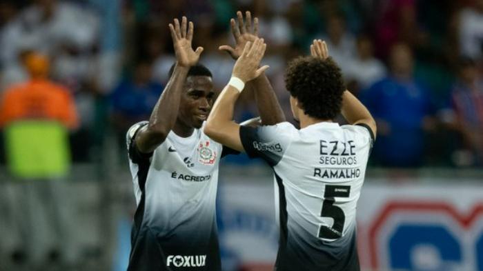 Prediksi-skor-Corinthians-vs-Gremio-di-laga-lanjutan-Serie-A-Brazil.jpg