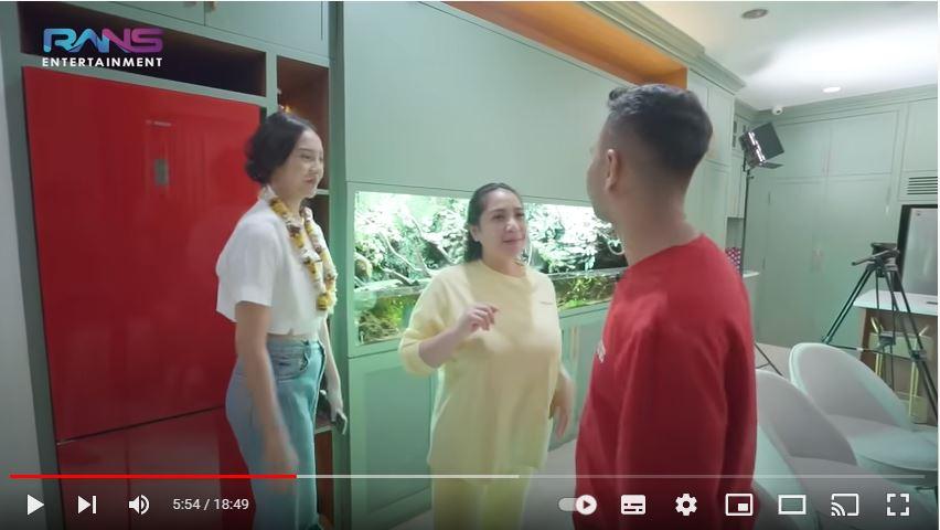 Raffi Ahmad Heran Anya Geraldine hanya Cium Nagita Slavina saat Bertemu di Andara