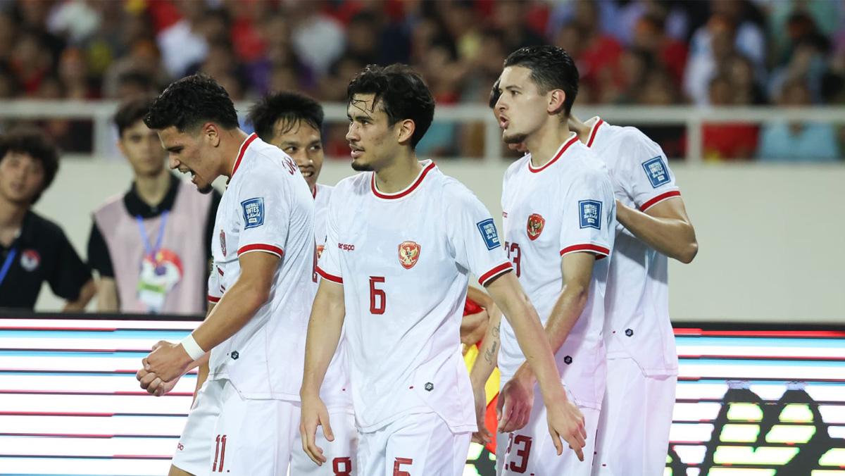 Ragnar-Oratmangoen-kiri-selebrasi-setelah-mencetak-gol-kedua-Timnas-Indonesia.jpg