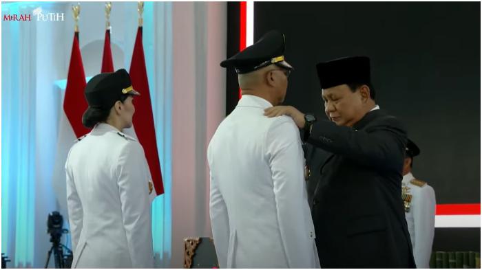 Rahmat-Mirzani-dilantik-secara-simbolis-oleh-Presiden-Prabowo.jpg