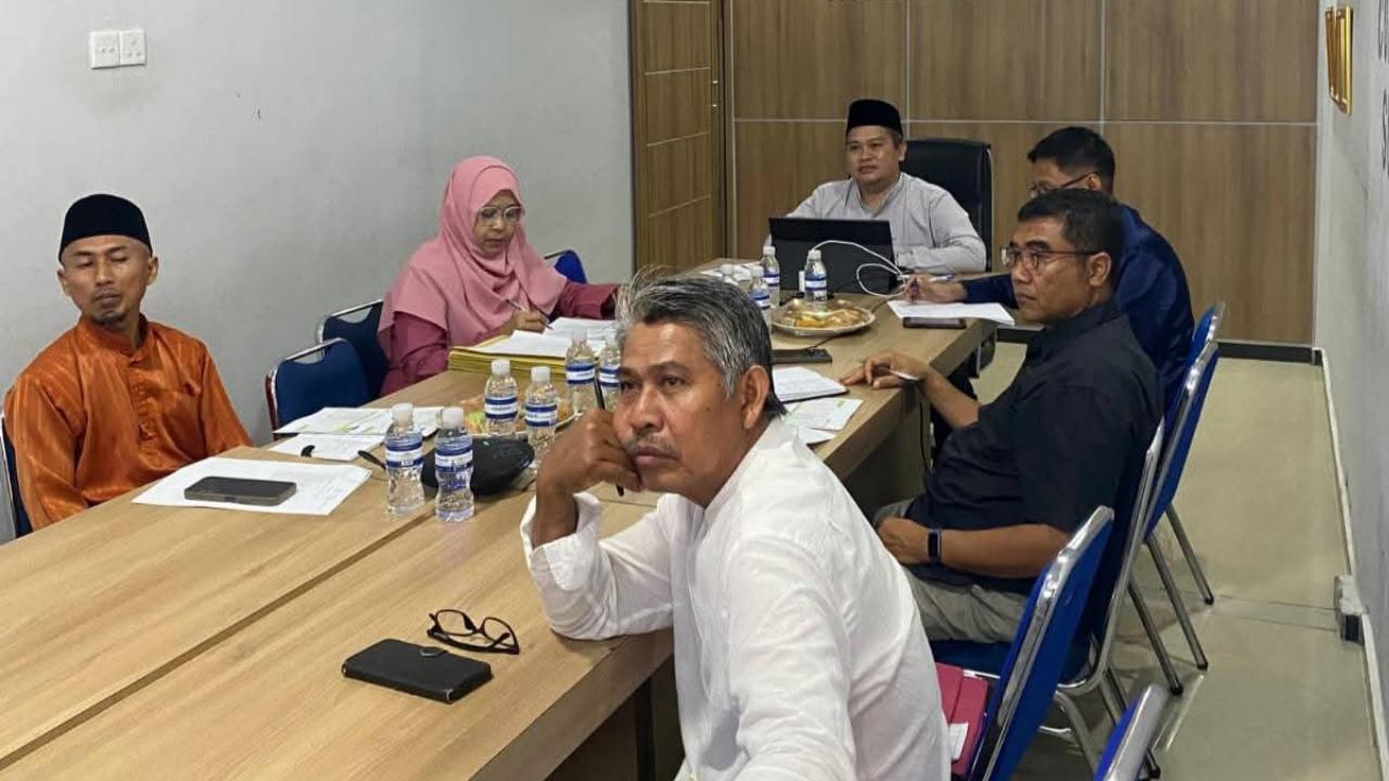 Rapat-wakaf-di-Lingga.jpg