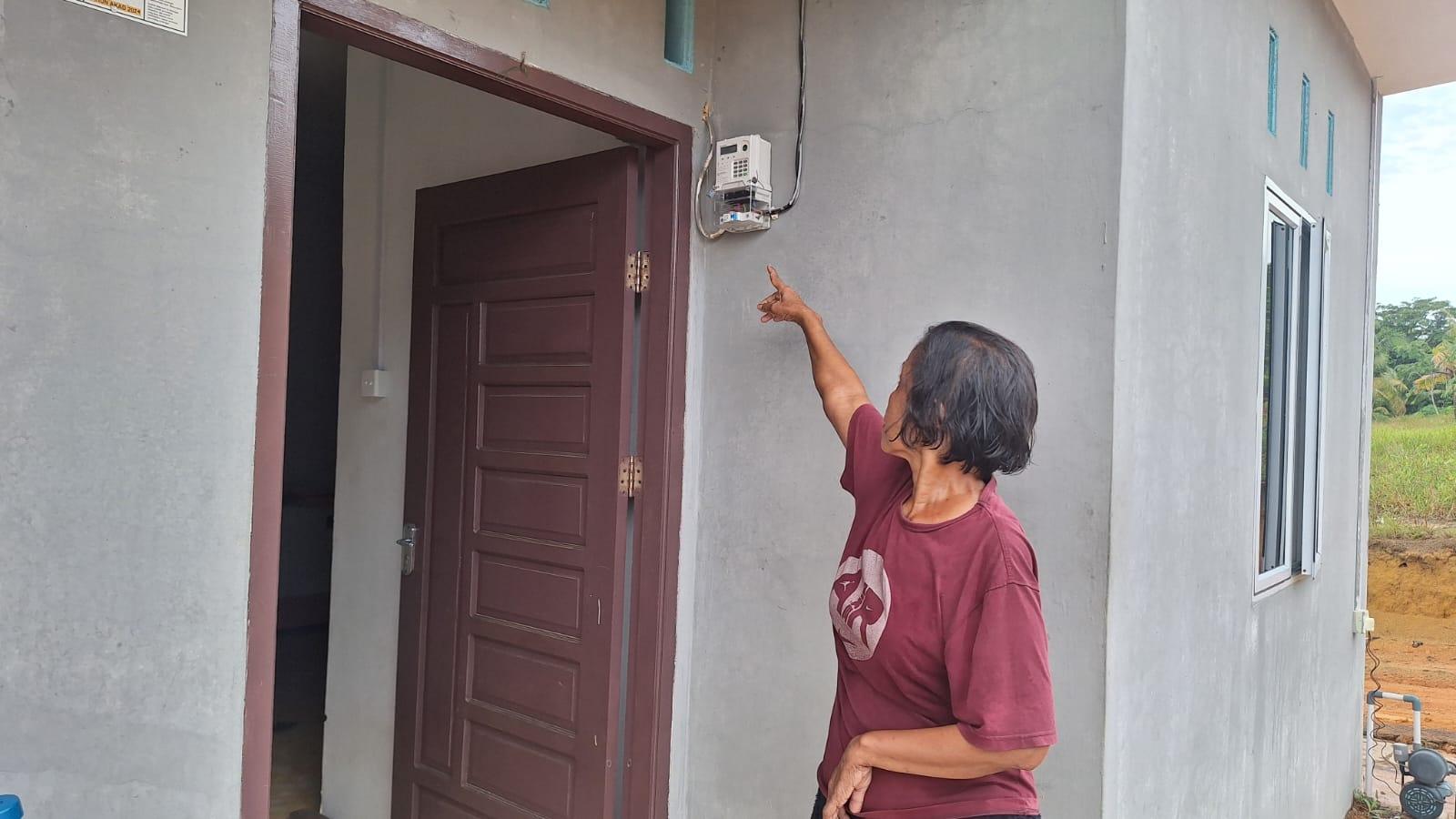 Meteran Listrik Rumah Warga Bintan Rusak Gegara Sambaran Petir, Sulastri Cemas saat Hujan Turun