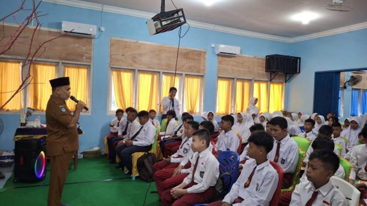 SMPN-1-Singkep-terima-78-siswa-baru-tahun-2025.jpg