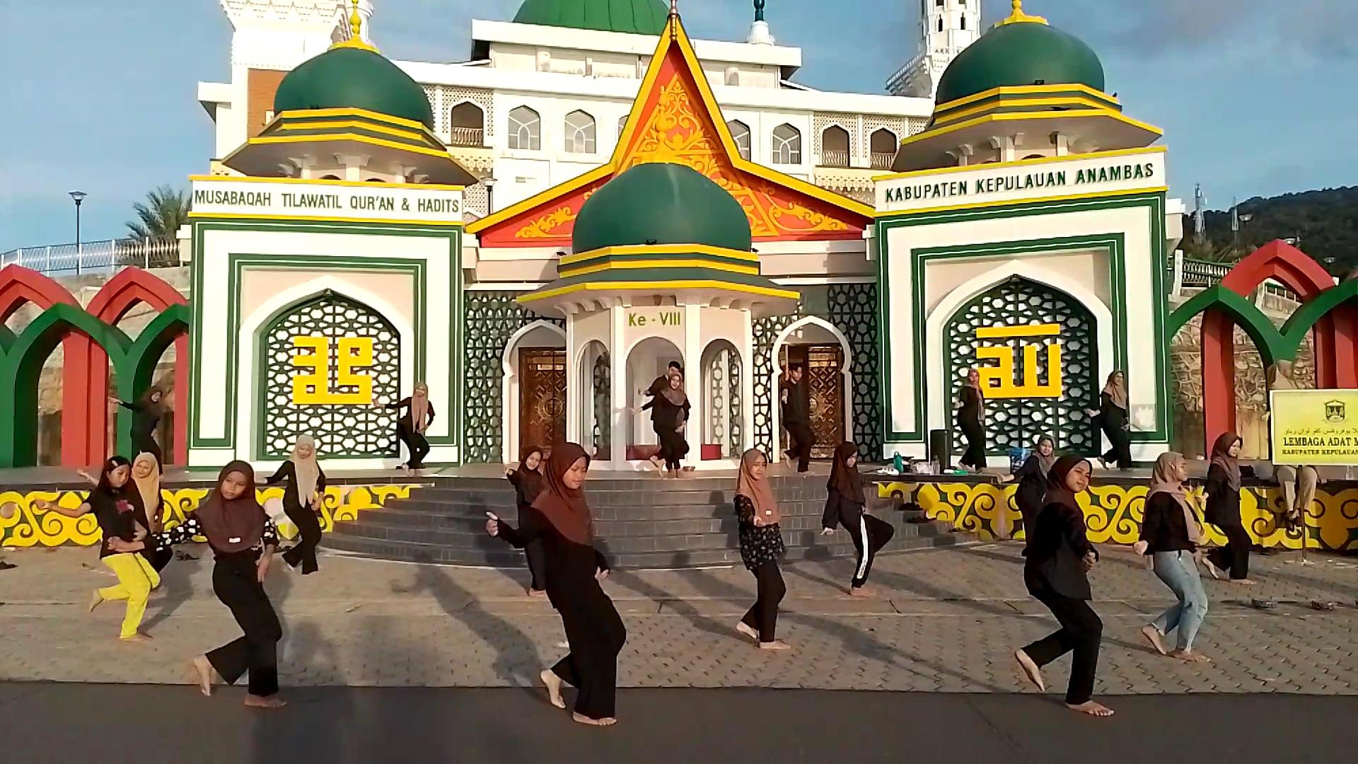 Sanggar-Seni-Tuah-Gemilang-Siap-Tampil-Terbaik-Bawakan-Tiga-Tarian-Meriahkan-STQH-Anambas.jpg