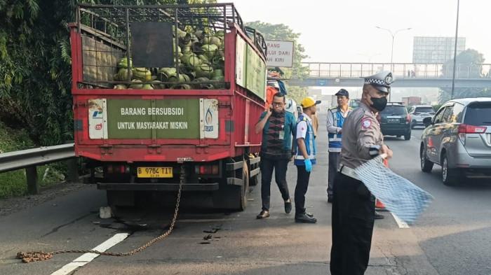 Terjadi-kecelakaan-maut-di-JORR-KM-42800-A-wilayah-Jatiasih.jpg