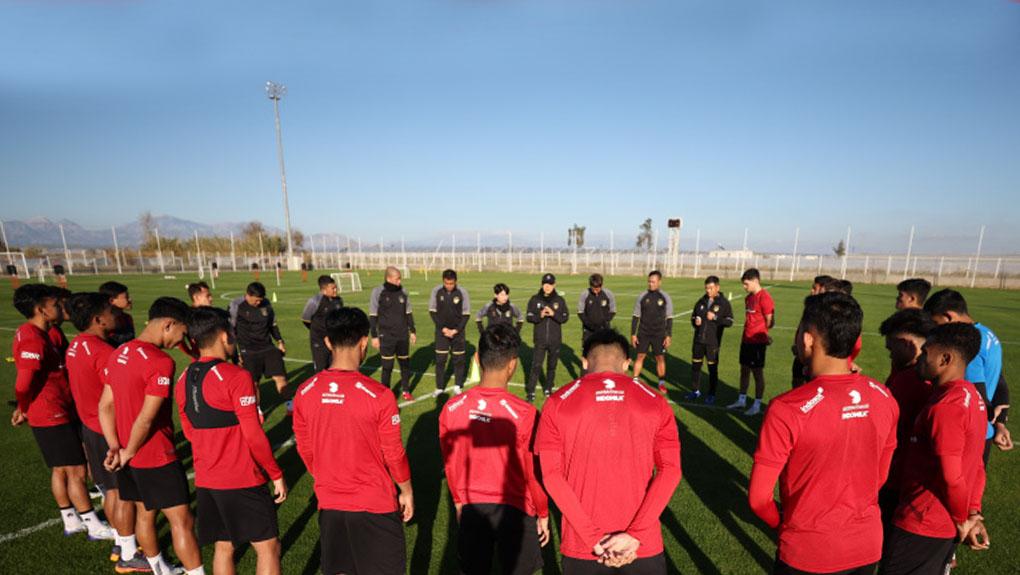 Timnas-Indonesia-di-sela-training-centre-pemusatan-latihan-di-Antalya-Turkiye.jpg