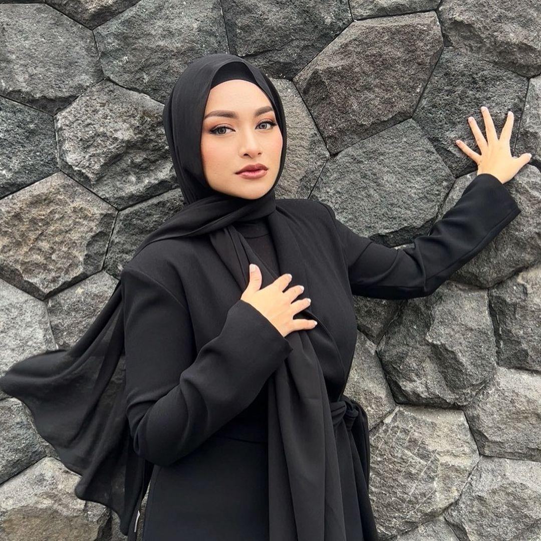 Nathalie Holscher Persilakan Keluarga Sule Datang ke Rumah untuk Temui Adzam