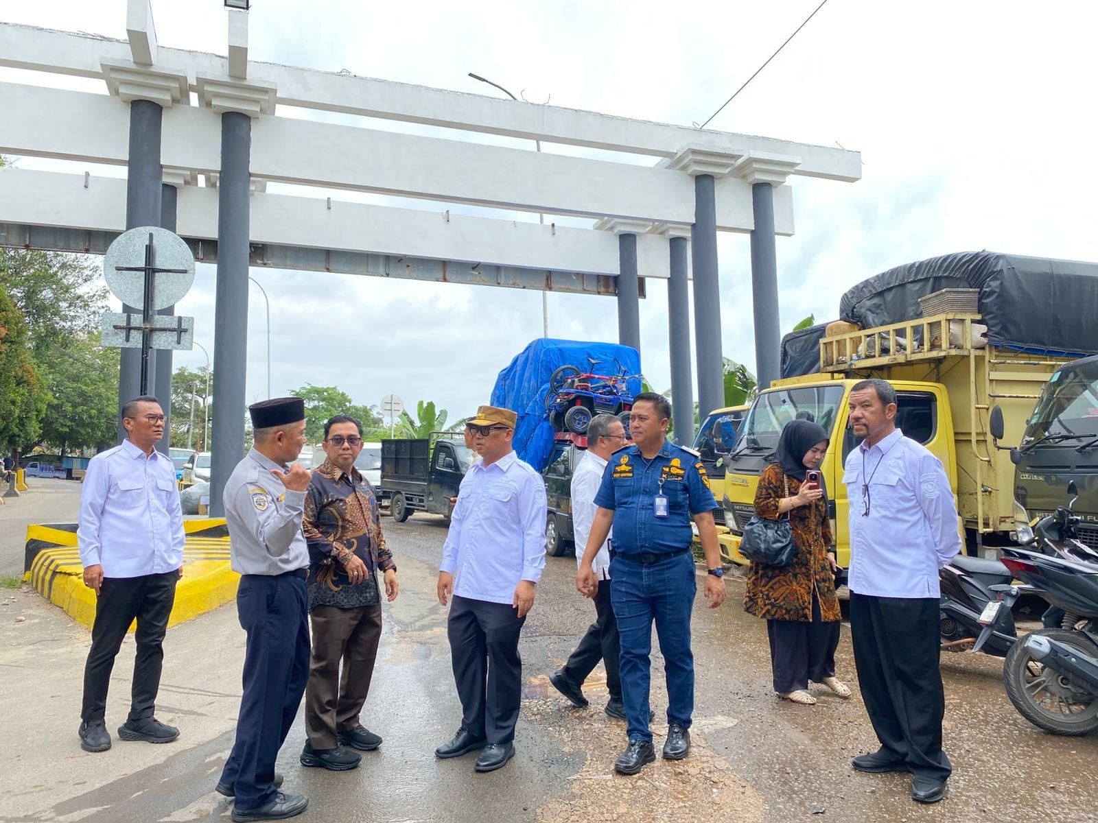 Wagub Kepri: Kendaraan Pemudik dan Sembako Diprioritaskan Keluar dari Batam Jelang Lebaran