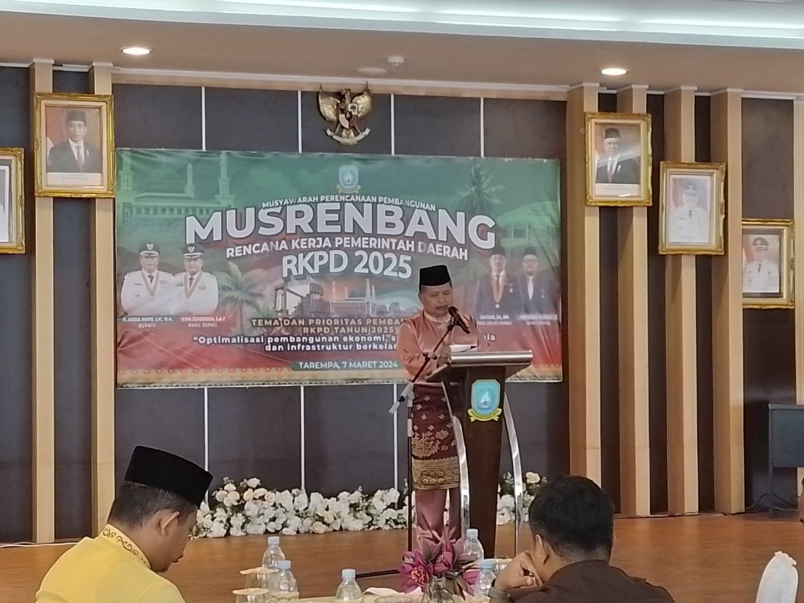 Wan-Zuhendra-minta-restu-ikut-Pilkada-Anambas-2024.jpg