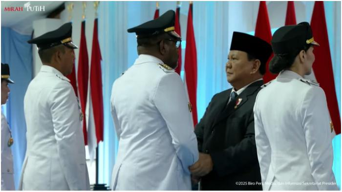 Yoseph-B-Gebze-dilantik-secara-simbolis-oleh-Presiden-ke-8-RI-Prabowo-Subianto.jpg