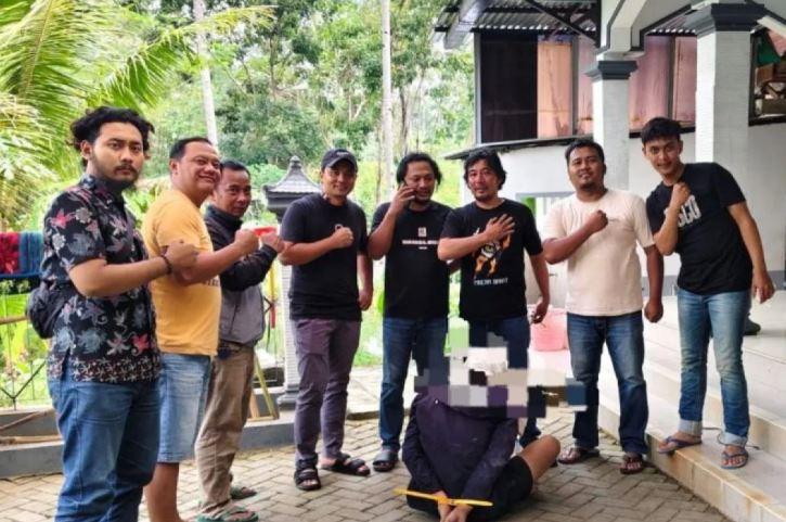apelaku-pembunuhan-sadis_banyumas_111.jpg