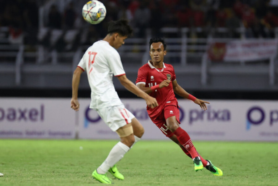 bek-persib-robi-darwis-bangga-bawa-timnas-indonesia-lolos-ke-piala-asia-u20-2023.jpg