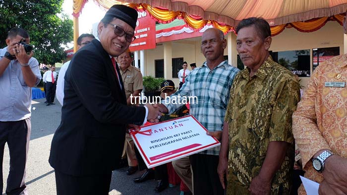 direktur-sdm-dan-umum-pertamina-dwi-wahyu-daryoto_20160817_105733.jpg