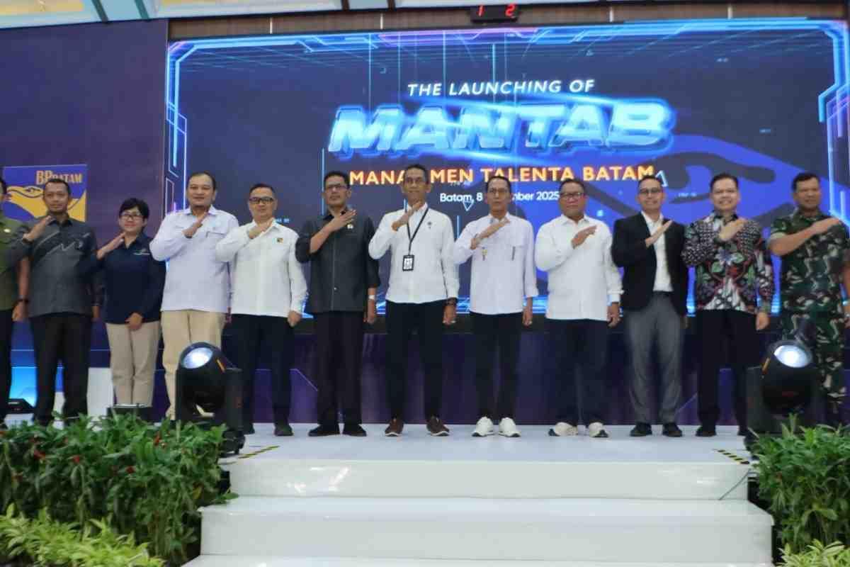 Ketua DPRD Batam Hadiri Launching Aplikasi MANTAB oleh BP Batam, Mudahkan Pencari Kerja