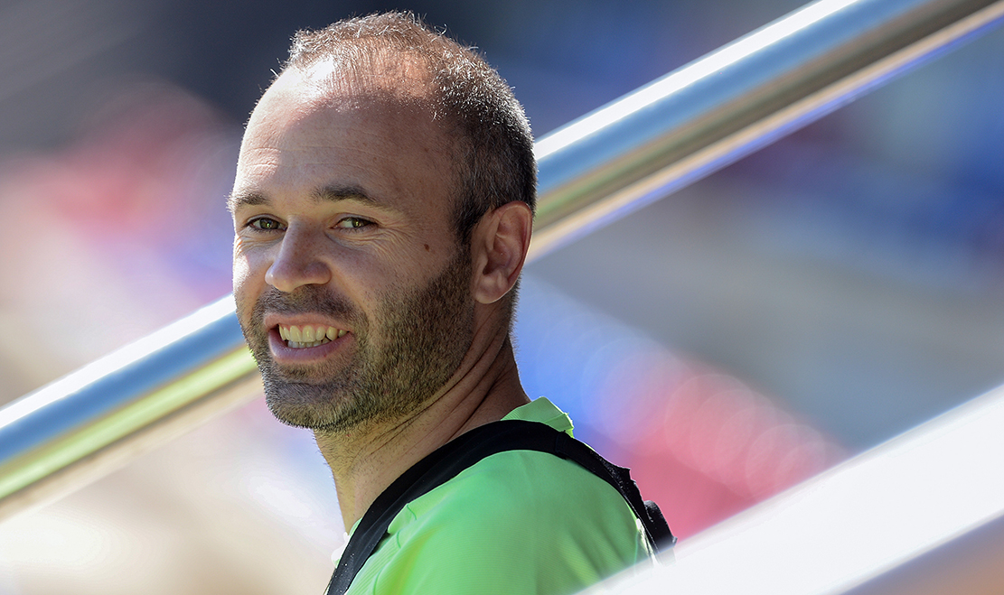 gelandang-barcelona-asal-spanyol-andres-iniesta_20170524_114604.jpg