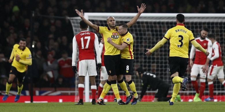 gelandang-watford-younes-kaboul_20170201_081210.jpg