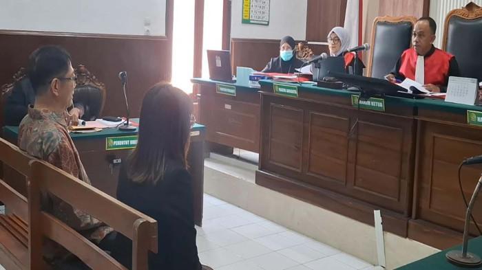 korban-terapis-spa-sidang.jpg