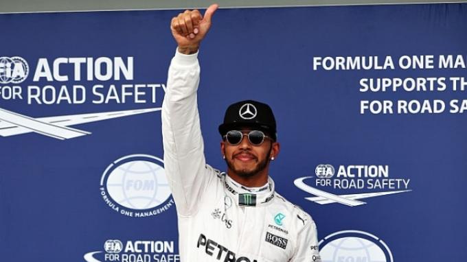 lewis-hamilton_20160319_211752.jpg
